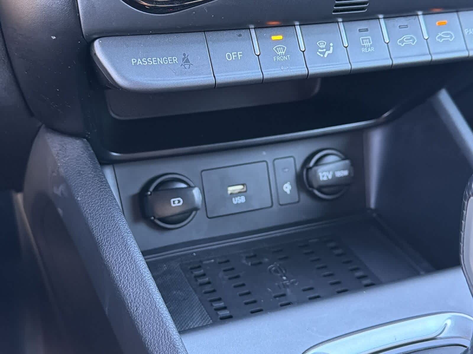 Thumbnail: 2022 Hyundai Kona - 24