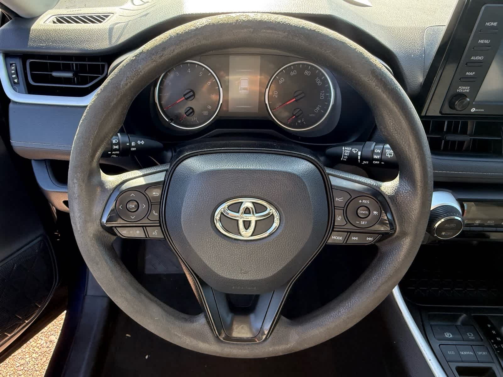 Thumbnail: 2020 Toyota RAV4 - 14