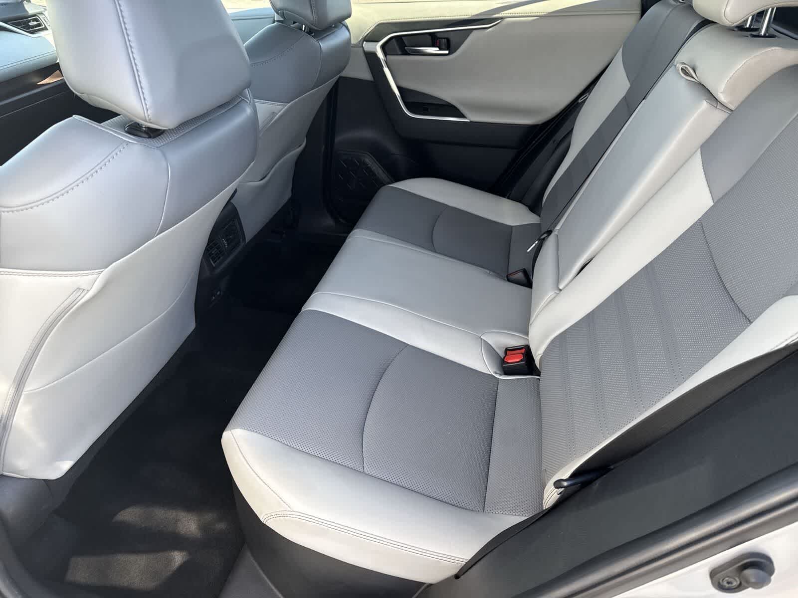 Thumbnail: 2022 Toyota RAV4 - 15