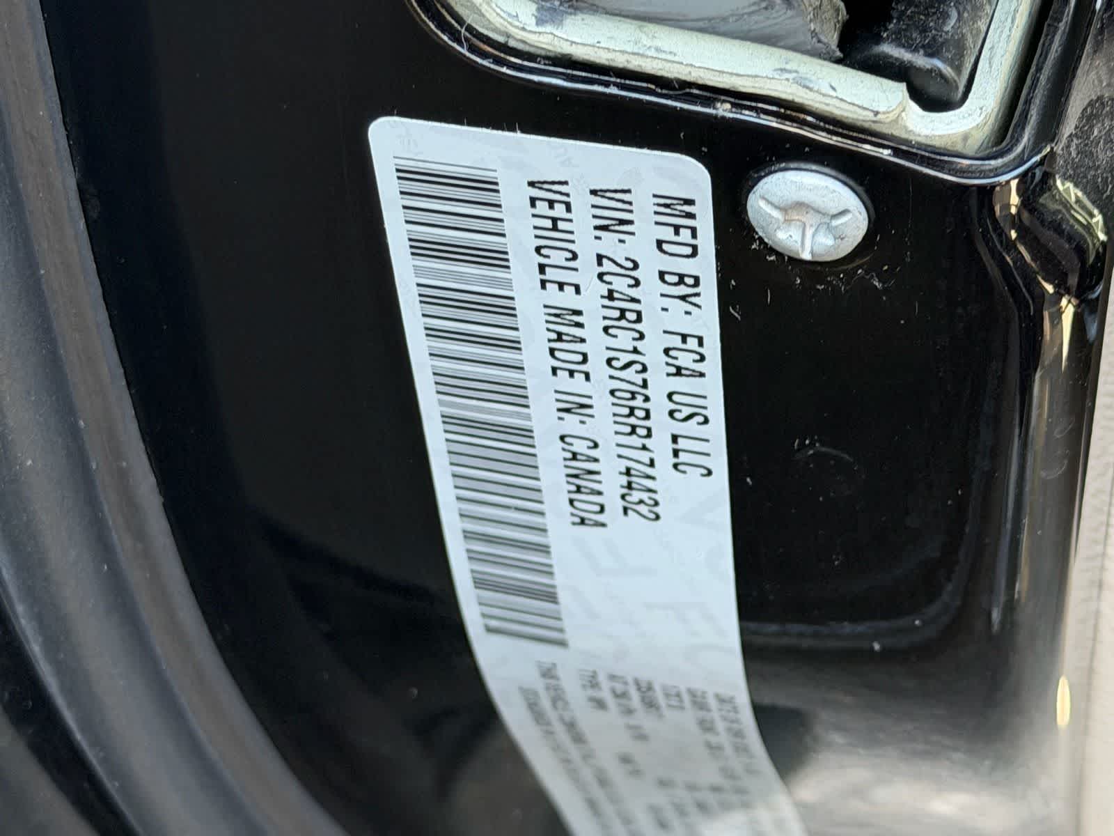 Thumbnail: 2024 Chrysler Pacifica - 19