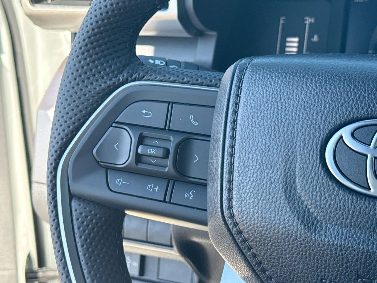 Thumbnail: 2025 Toyota Tacoma - 27