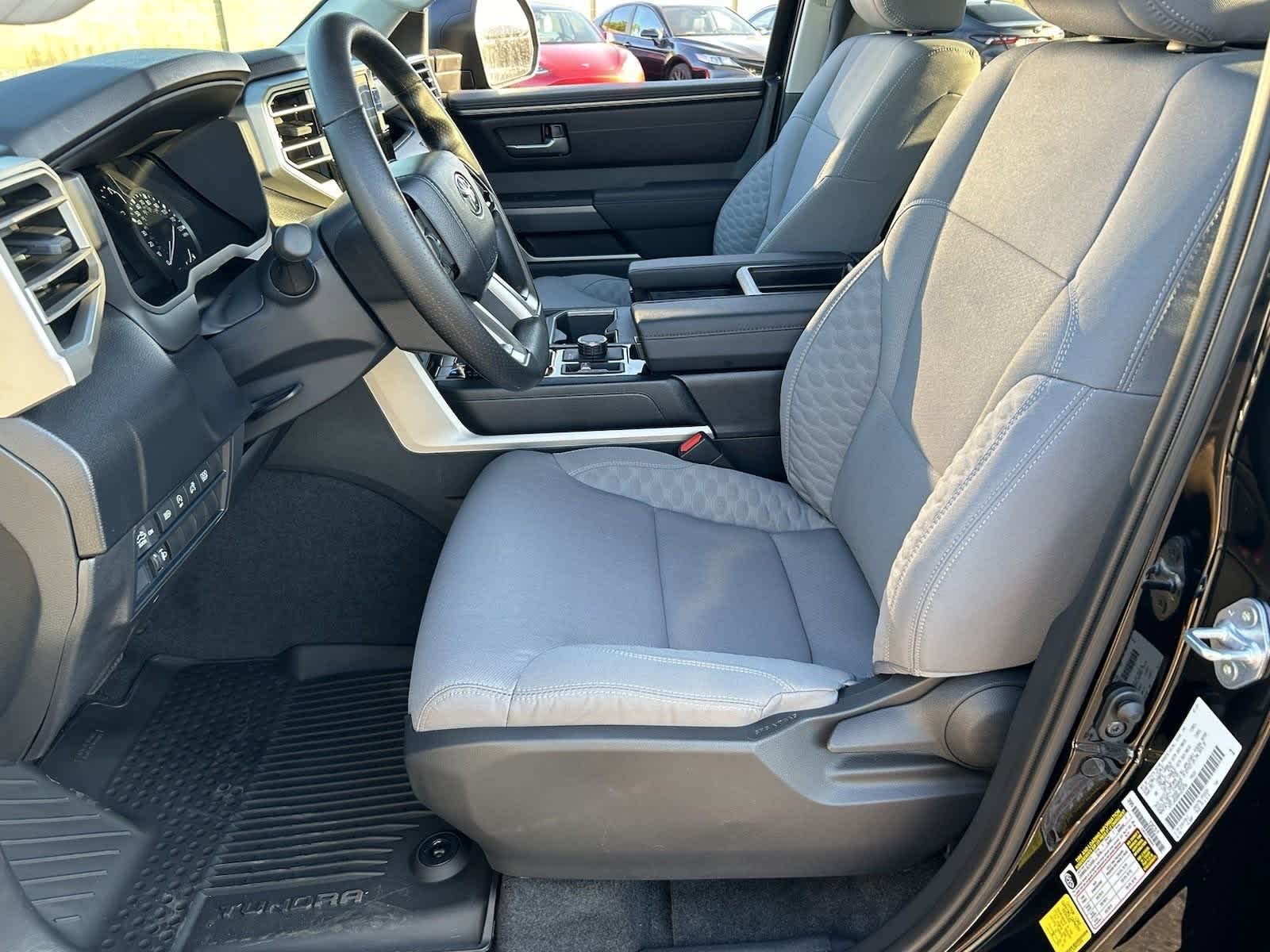 Thumbnail: 2024 Toyota Tundra - 14