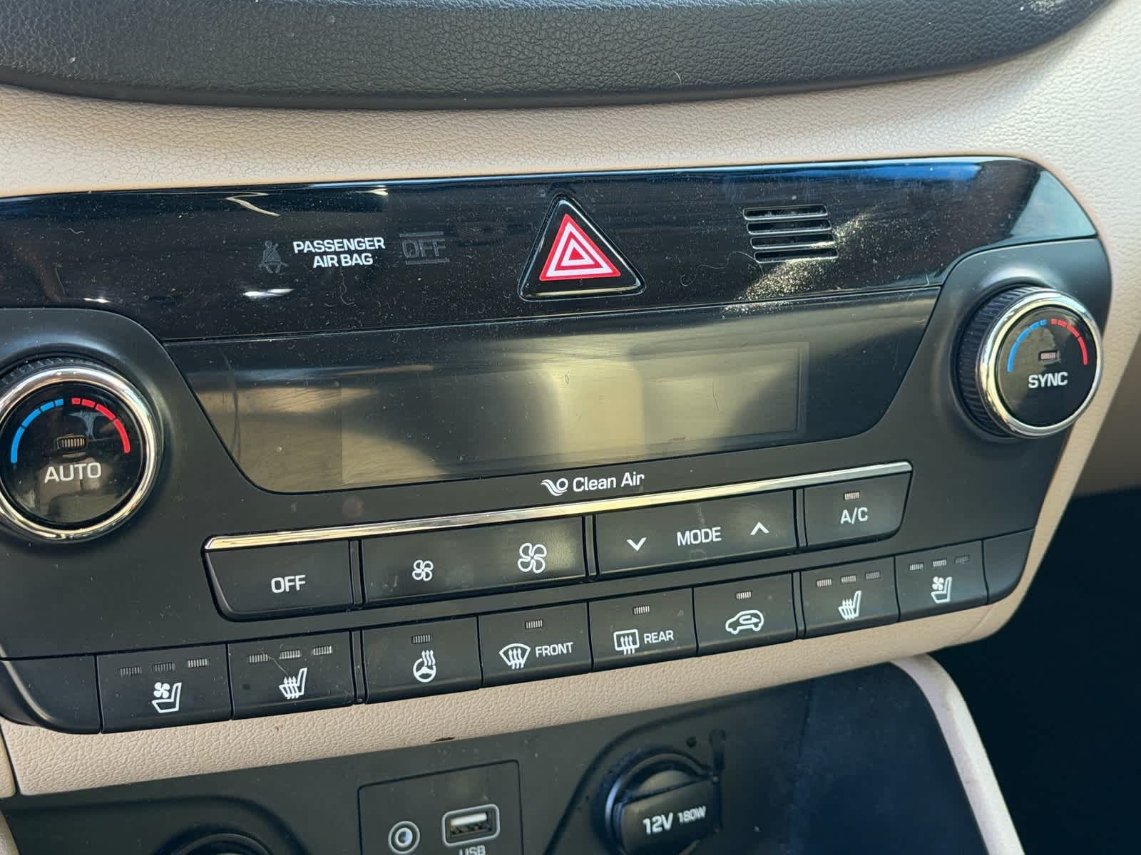 Thumbnail: 2018 Hyundai Tucson - 10