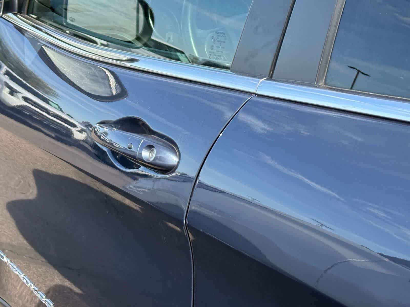 Thumbnail: 2021 Jeep Cherokee - 17