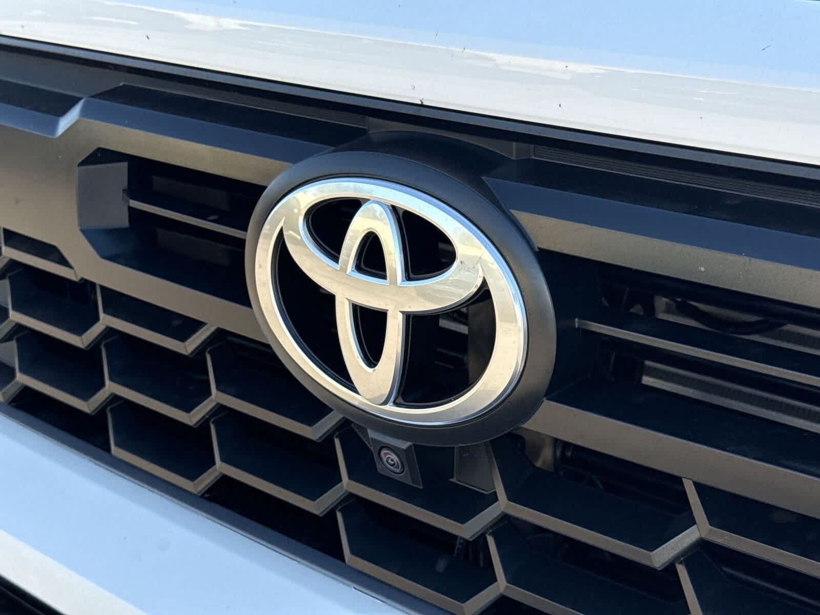 Thumbnail: 2025 Toyota Tacoma - 32