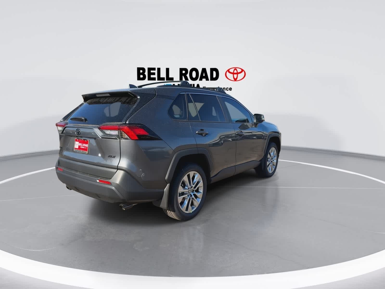 Thumbnail: 2025 Toyota RAV4 - 8