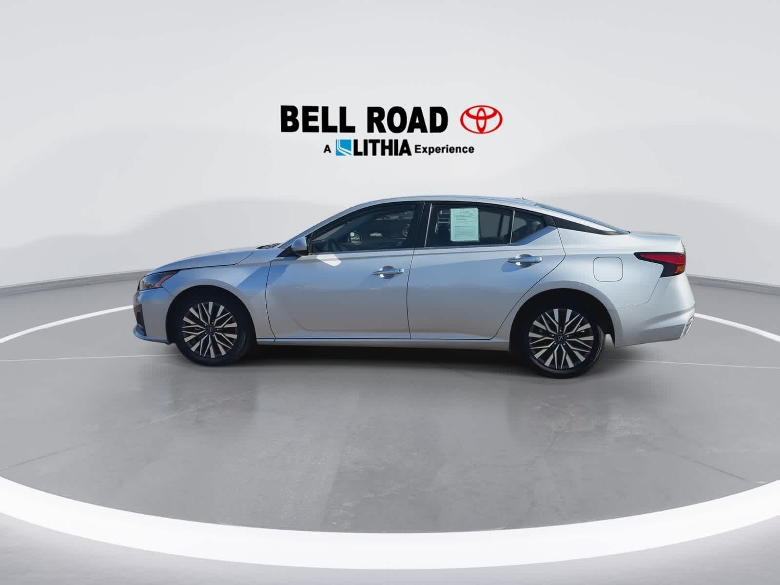 Thumbnail: 2023 Nissan Altima - 5