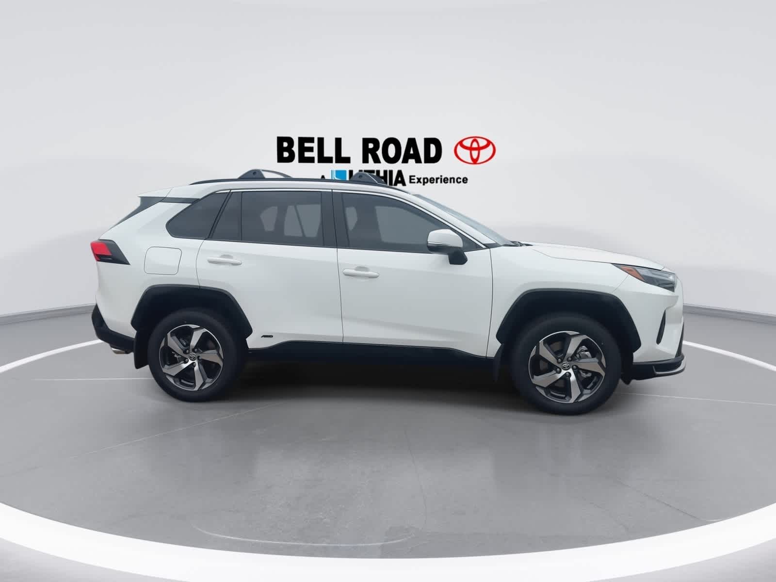 Thumbnail: 2025 Toyota RAV4 - 9