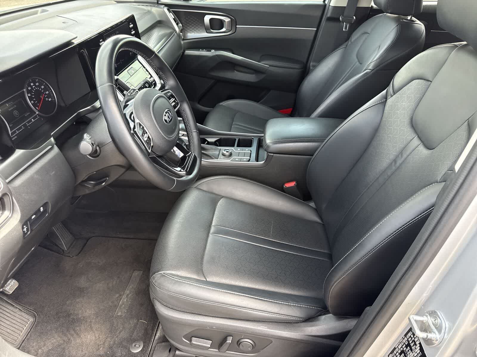 Thumbnail: 2021 Kia Sorento - 18