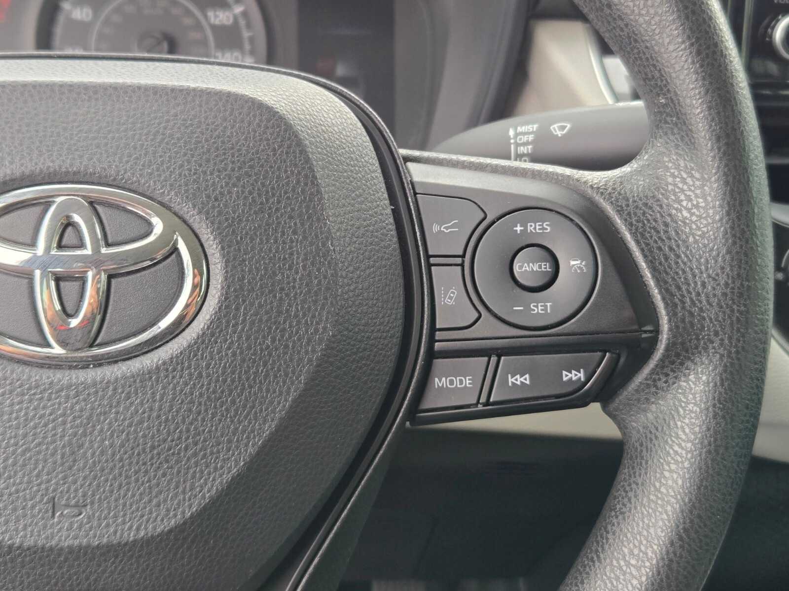 Thumbnail: 2022 Toyota Corolla - 15