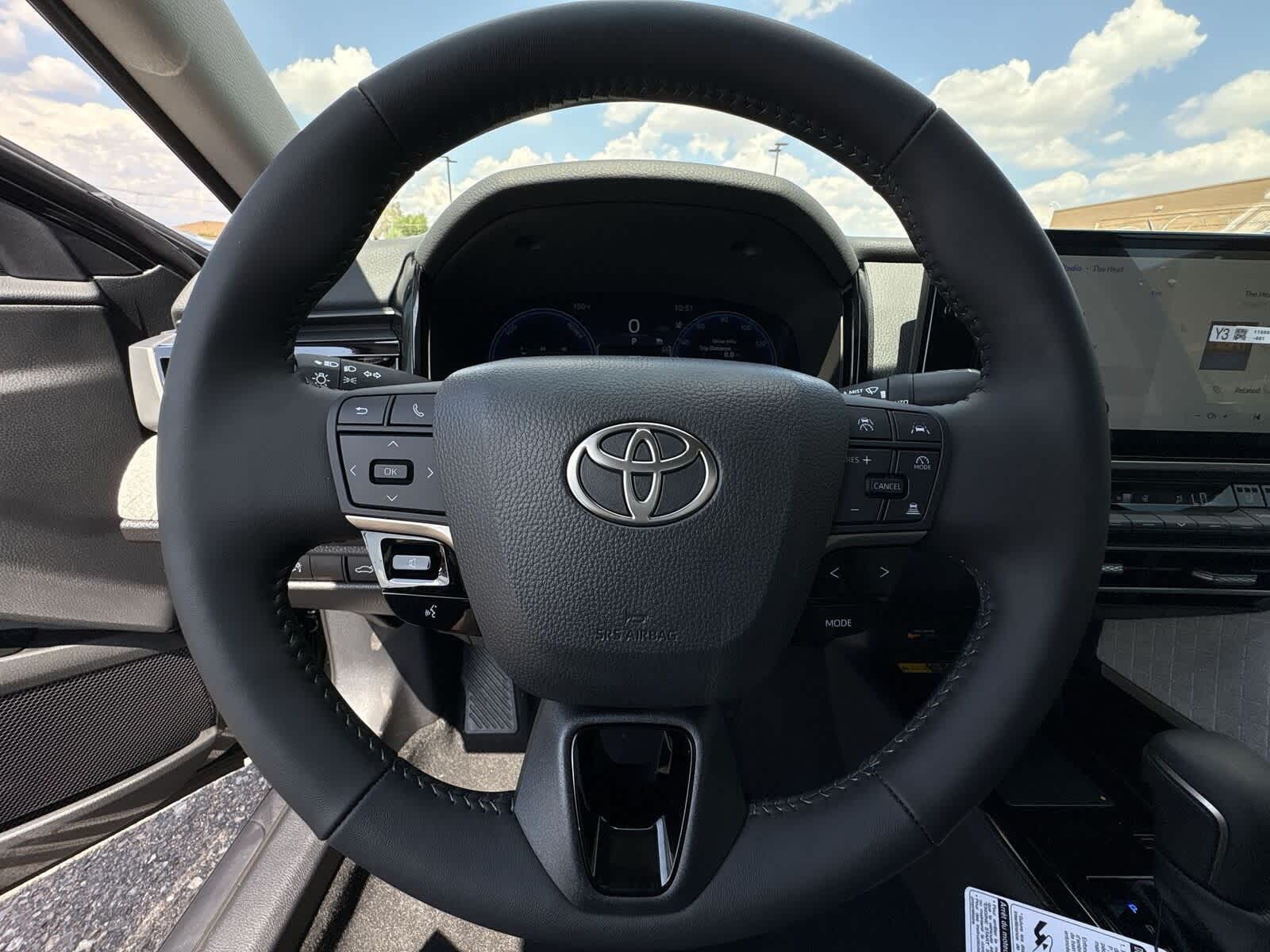 Thumbnail: 2025 Toyota Camry - 27