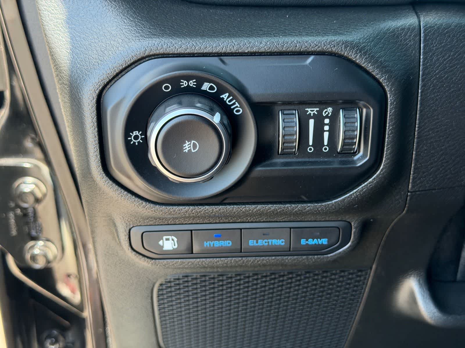 Thumbnail: 2021 Jeep Wrangler - 17
