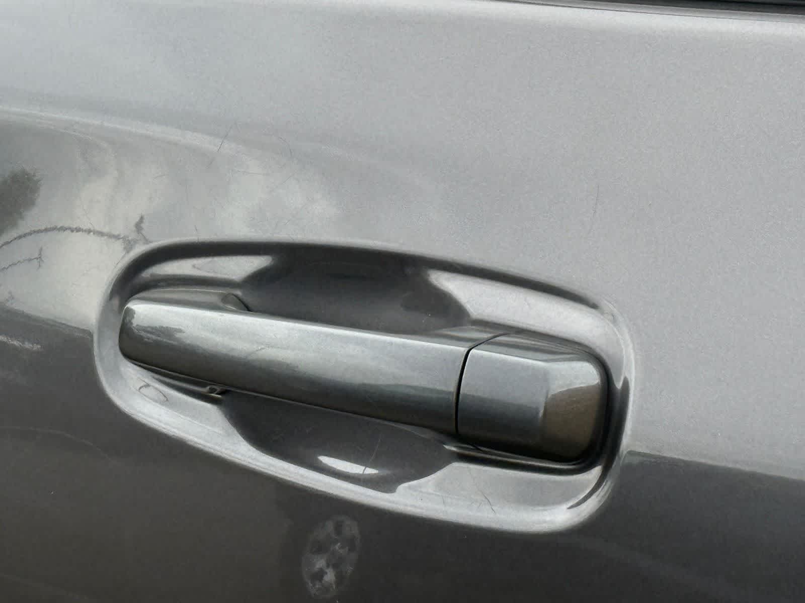 Thumbnail: 2015 Toyota 4Runner - 12