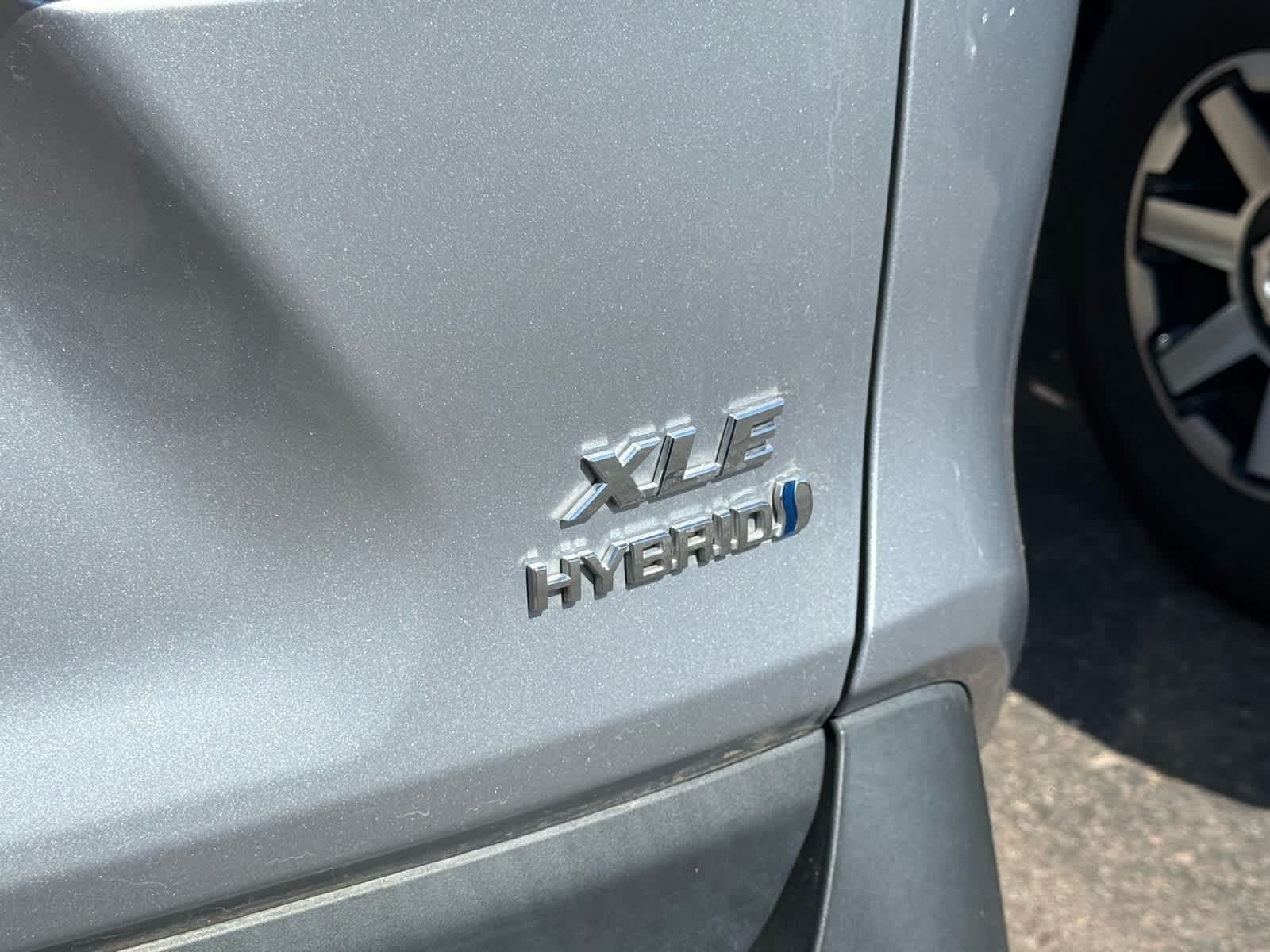 Thumbnail: 2021 Toyota RAV4 - 16