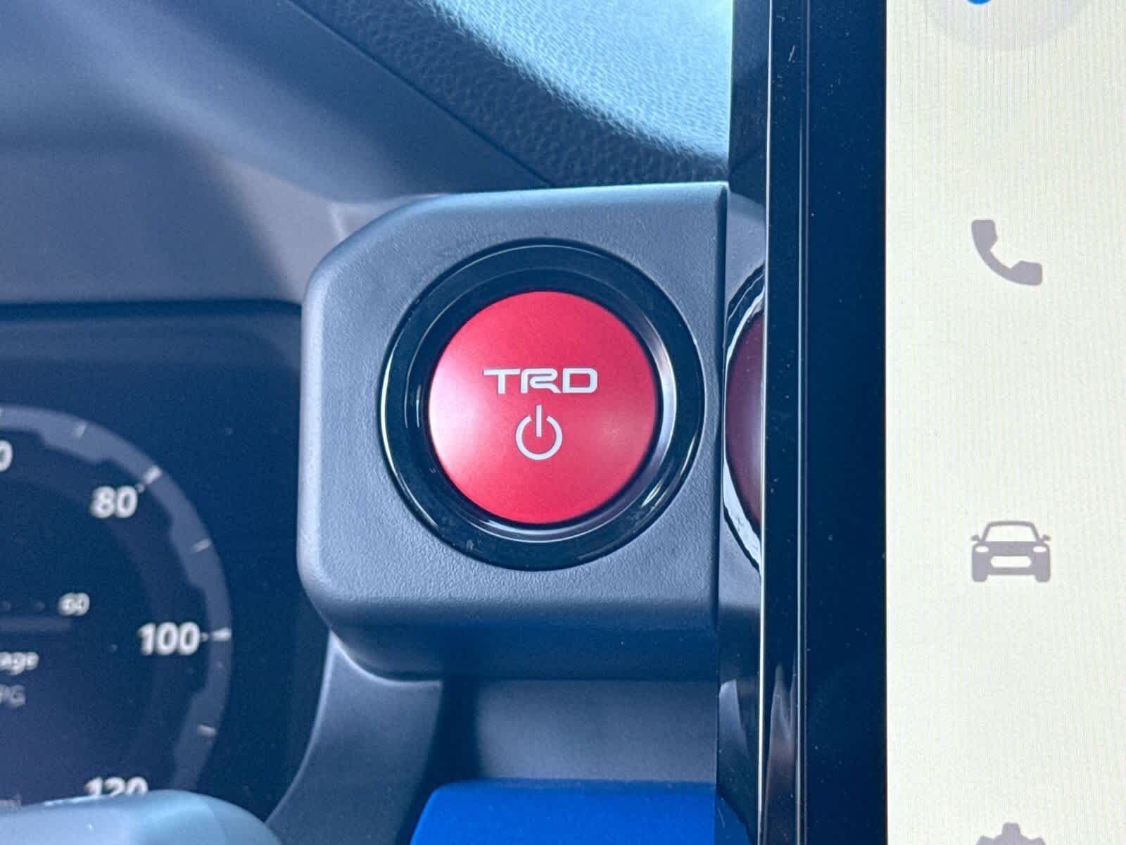 Thumbnail: 2025 Toyota Tacoma - 25