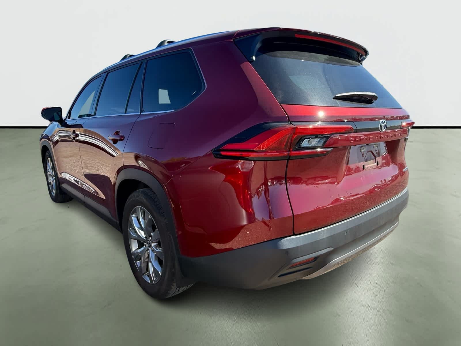 Thumbnail: 2024 Toyota Grand Highlander - 3