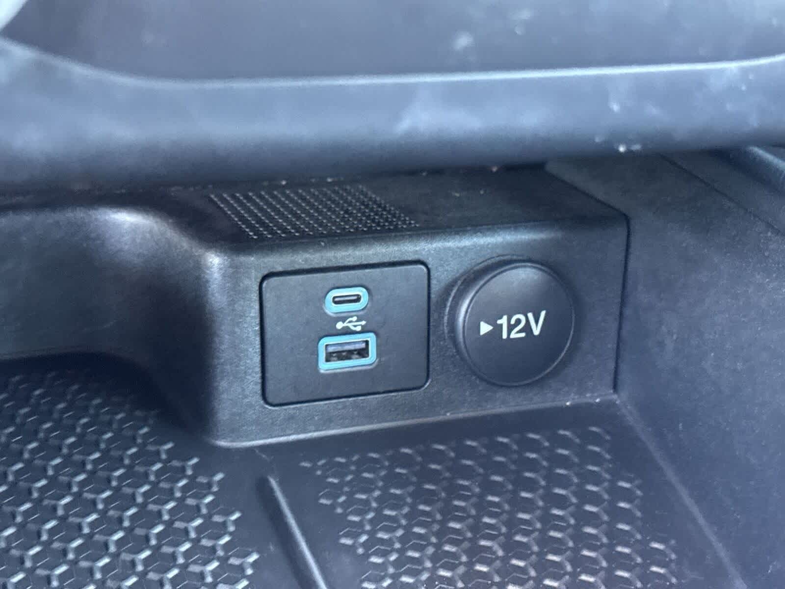 Thumbnail: 2022 Ford Bronco Sport - 24