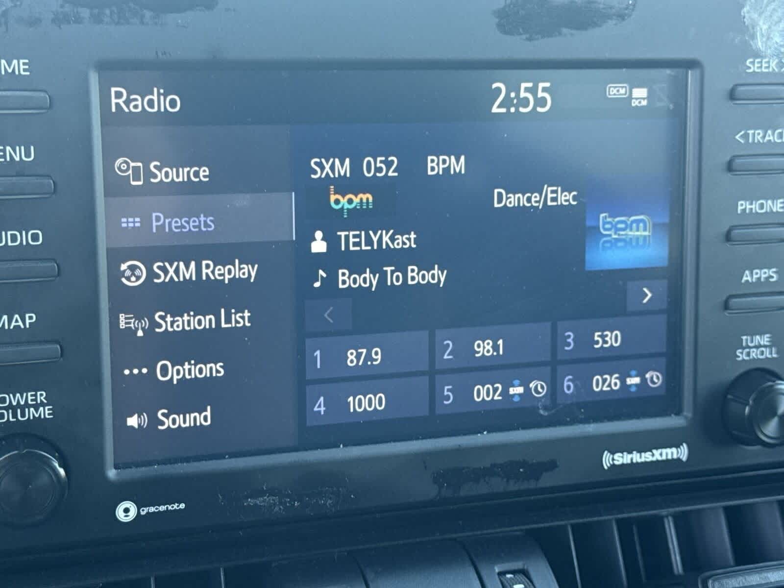 Thumbnail: 2022 Toyota RAV4 - 19