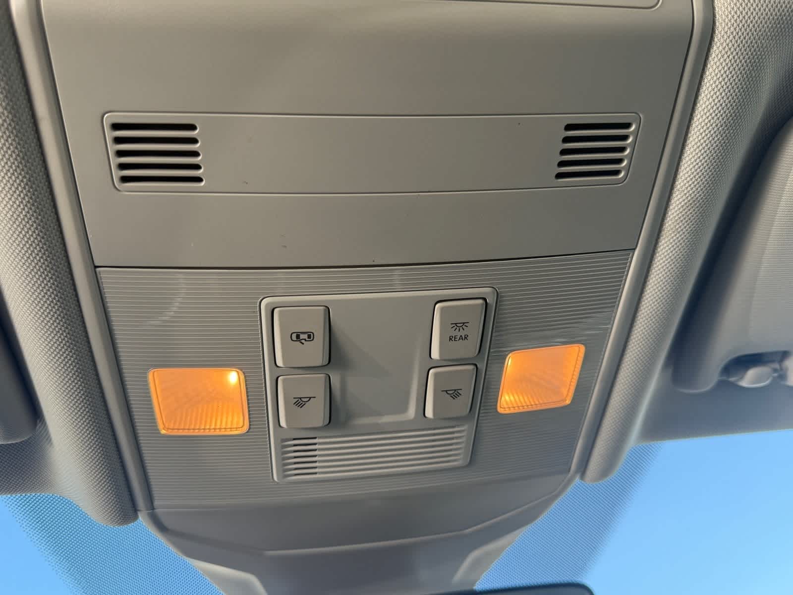 Thumbnail: 2024 Volkswagen Jetta - 24