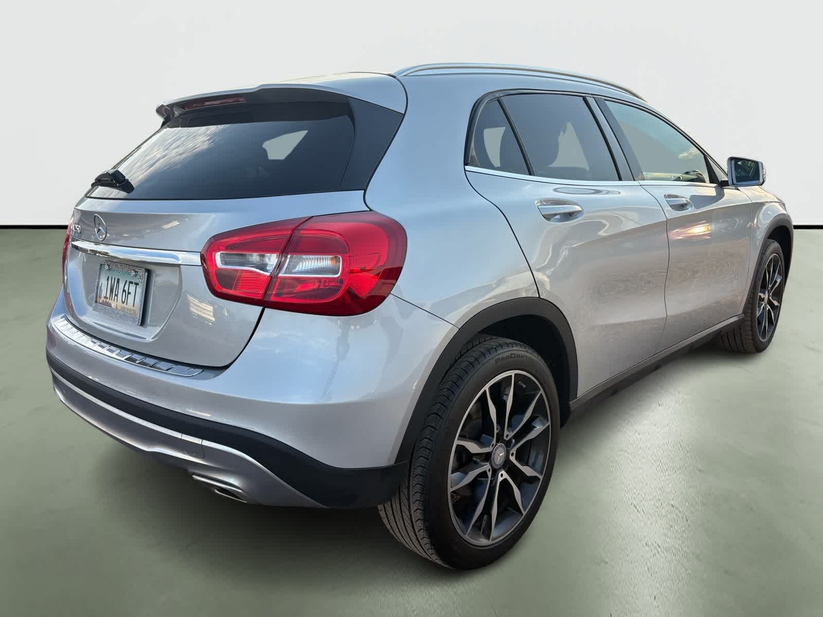 Thumbnail: 2016 Mercedes-Benz GLA - 4