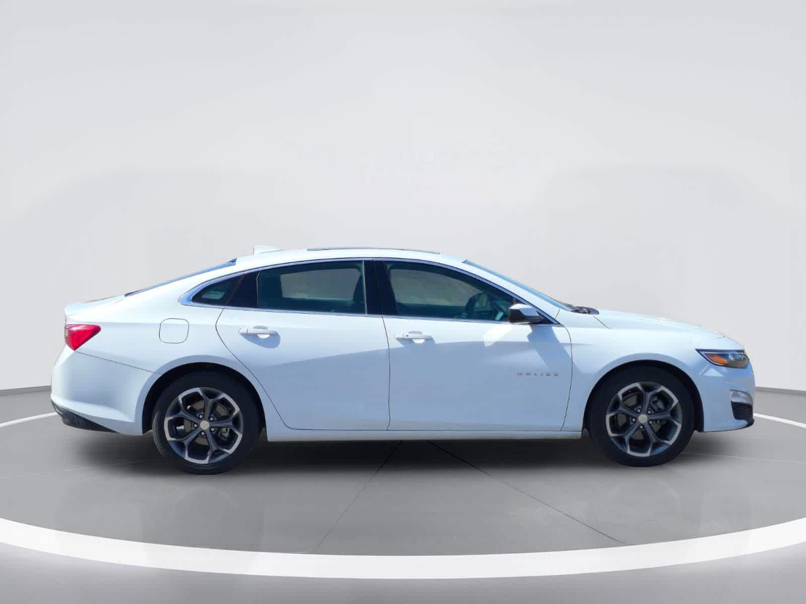 Thumbnail: 2024 Chevrolet Malibu - 6