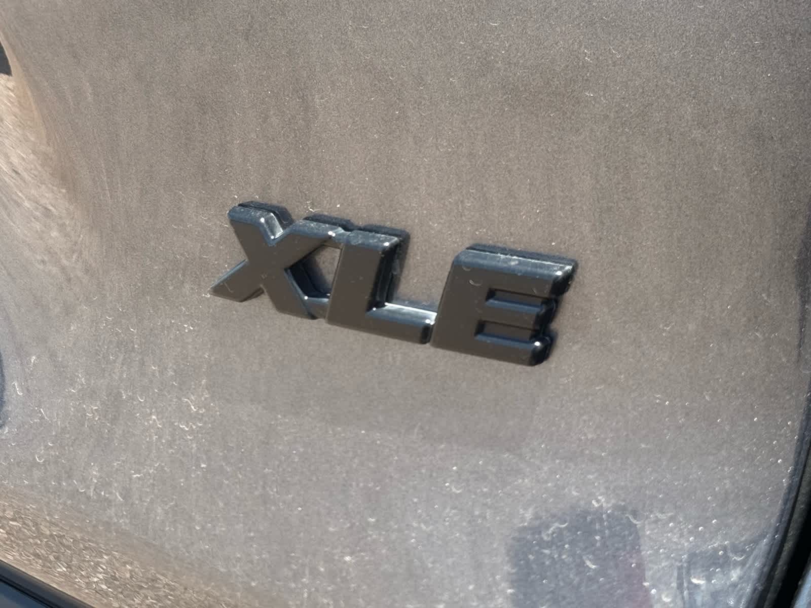 Thumbnail: 2021 Toyota RAV4 - 16