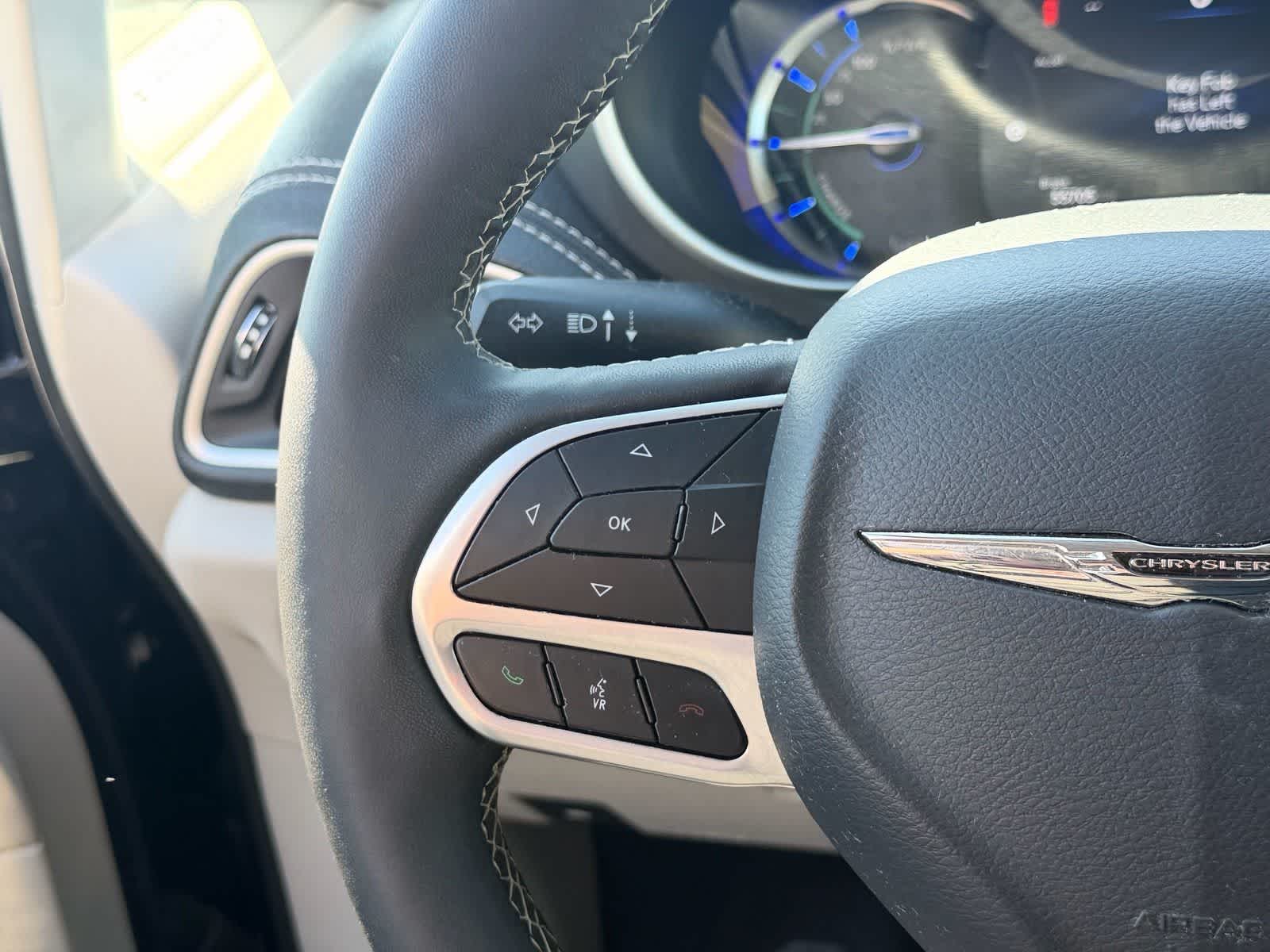 Thumbnail: 2024 Chrysler Pacifica - 12