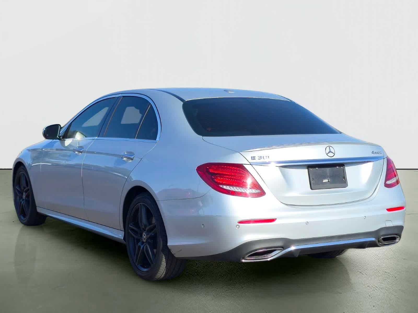 Thumbnail: 2019 Mercedes-Benz E-Class - 4