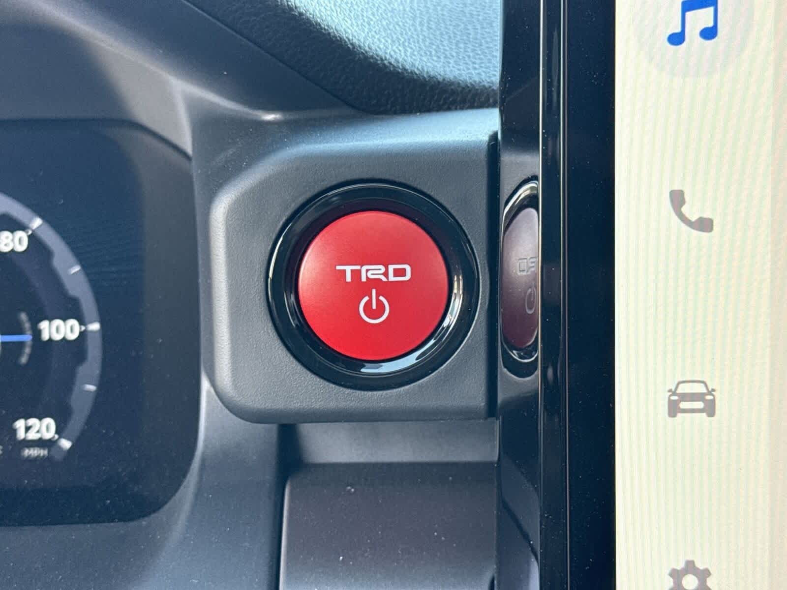 Thumbnail: 2025 Toyota Tacoma - 25