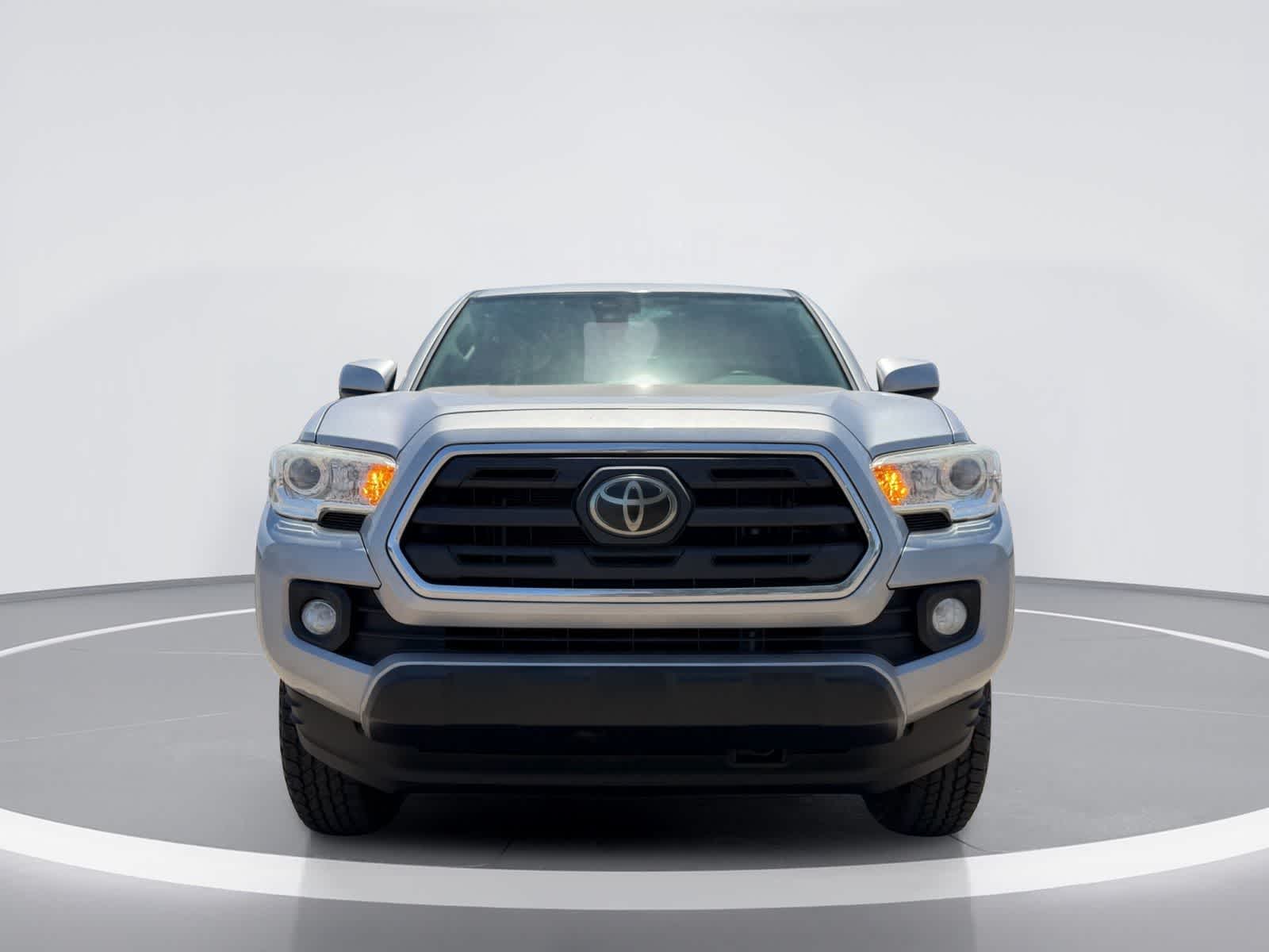 Thumbnail: 2019 Toyota Tacoma - 9