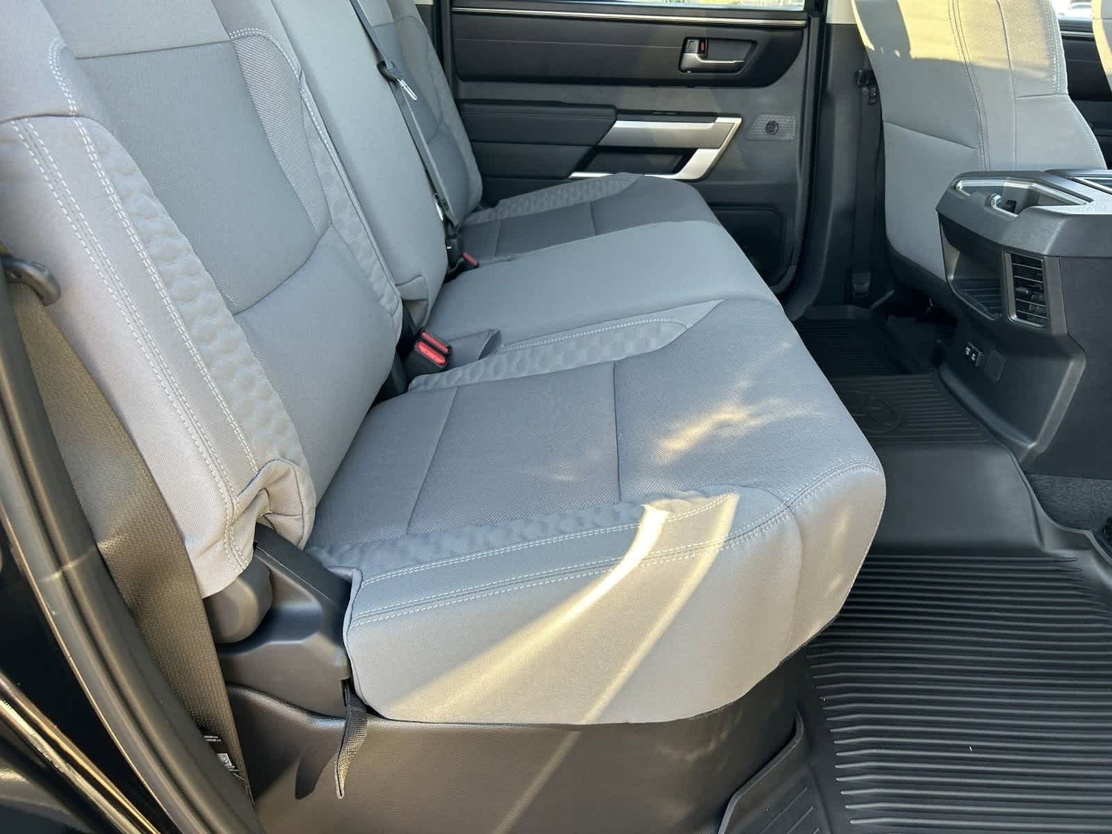 Thumbnail: 2024 Toyota Tundra - 13