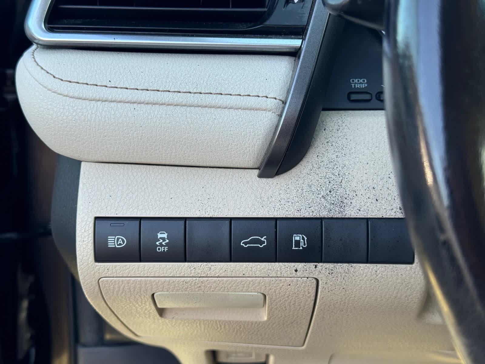 Thumbnail: 2018 Toyota Camry - 12