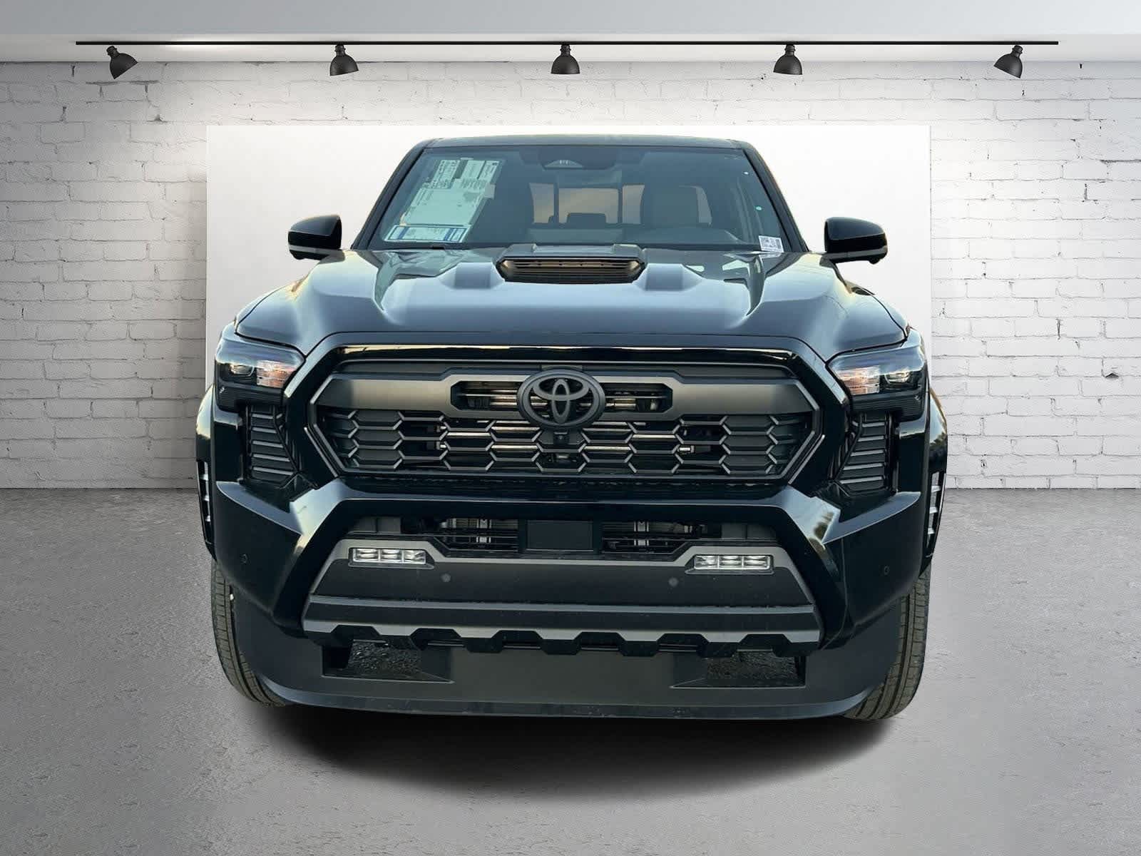 Thumbnail: 2024 Toyota Tacoma - 9