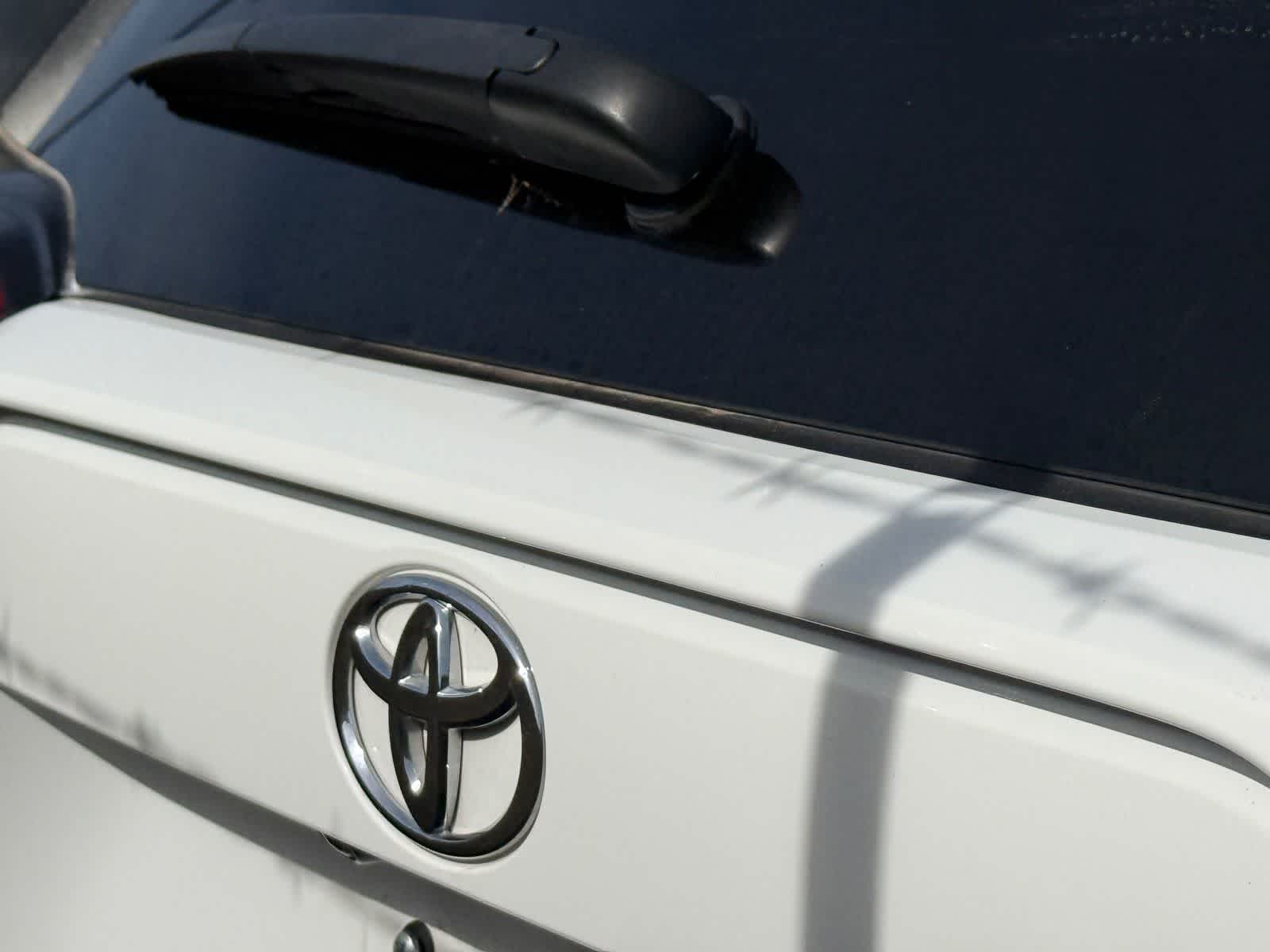 Thumbnail: 2024 Toyota RAV4 - 9