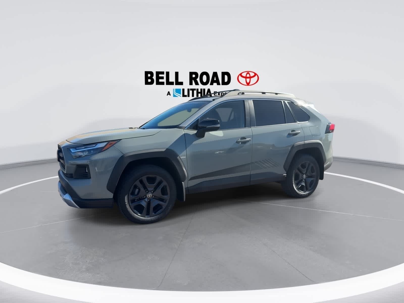 Thumbnail: 2022 Toyota RAV4 - 3