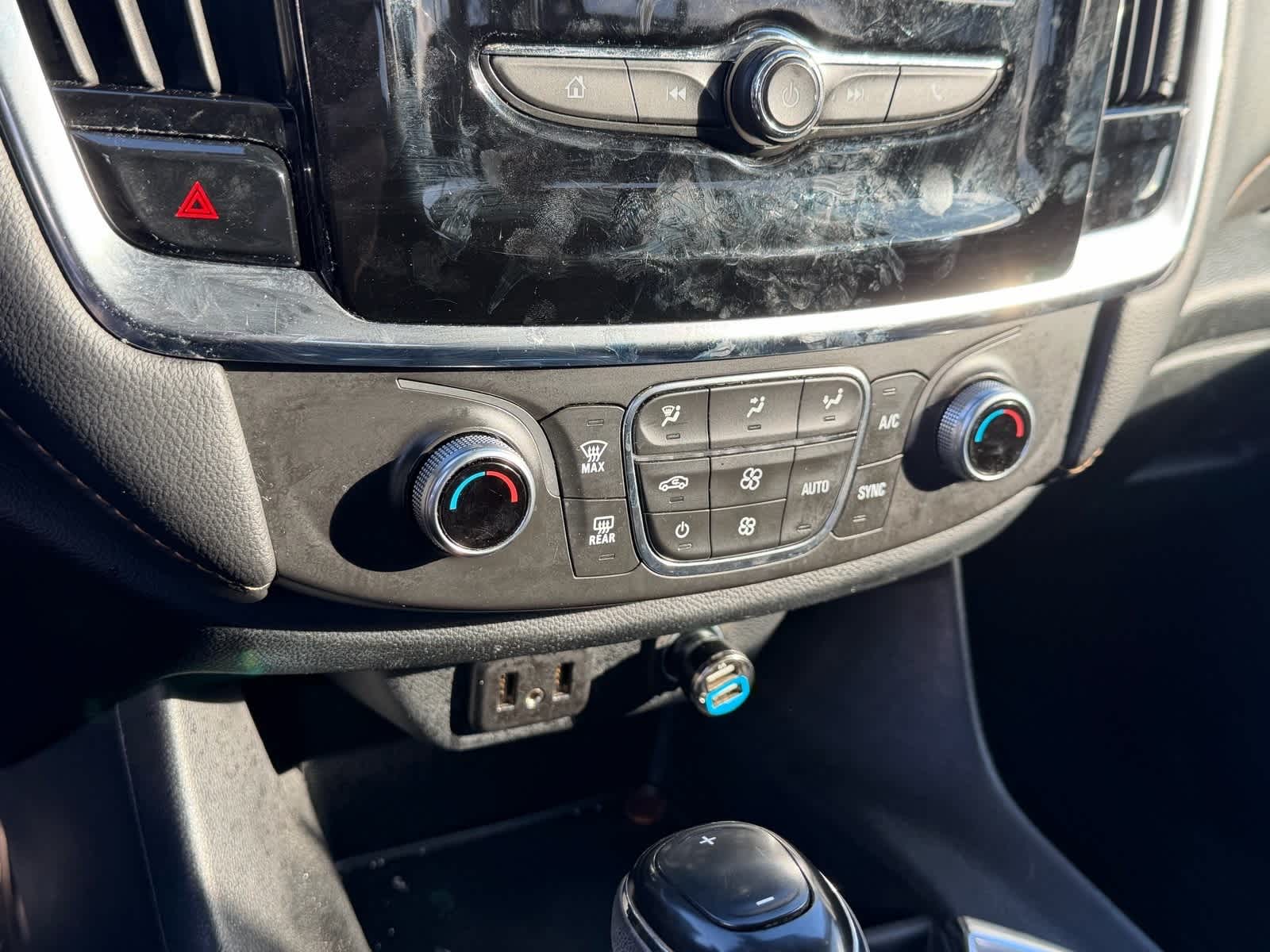 Thumbnail: 2019 Chevrolet Traverse - 10