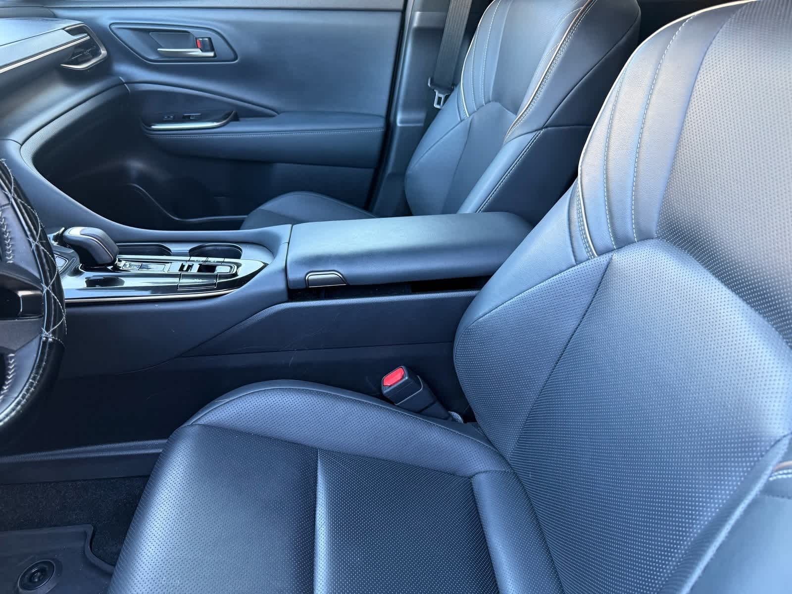 Thumbnail: 2025 Toyota Crown Signia - 16