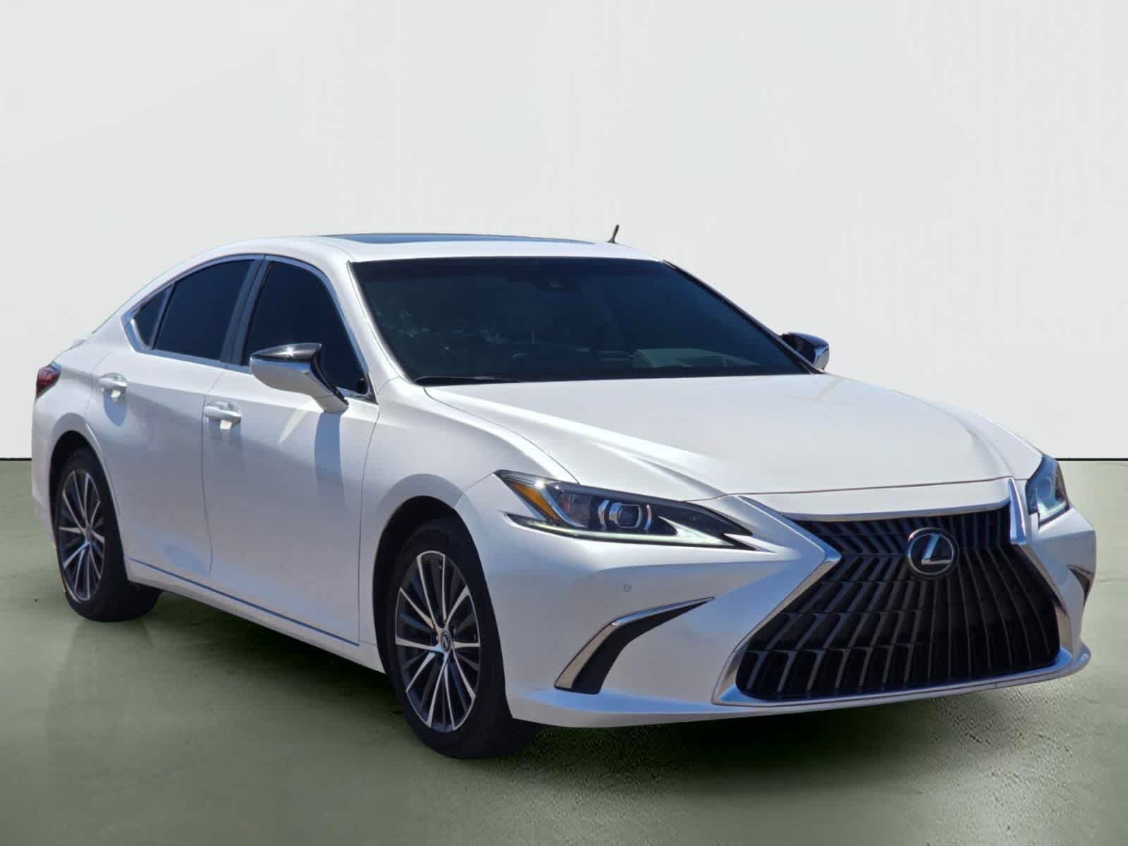 Thumbnail: 2025 Lexus ES - 8