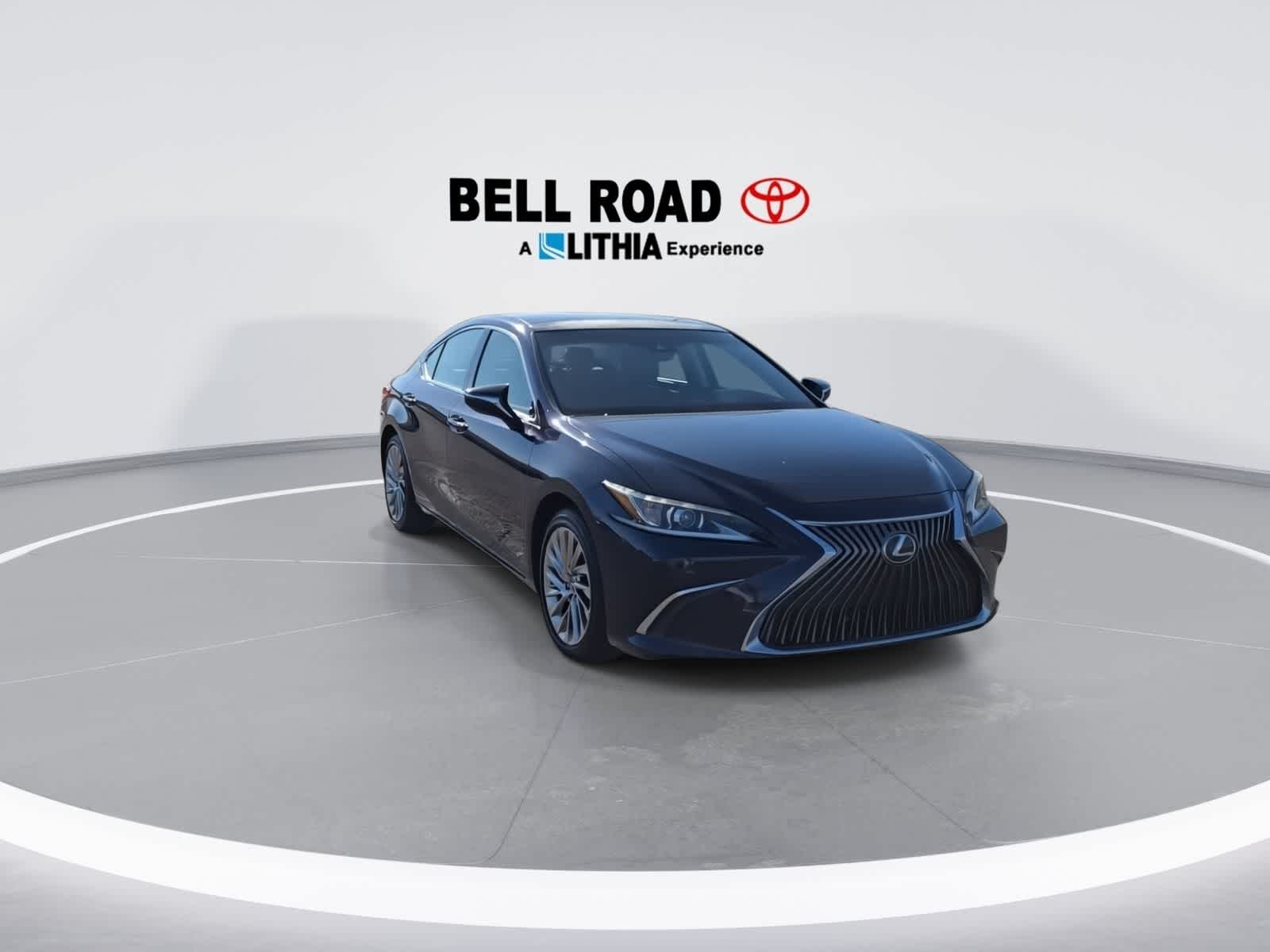 Thumbnail: 2019 Lexus ES - 2