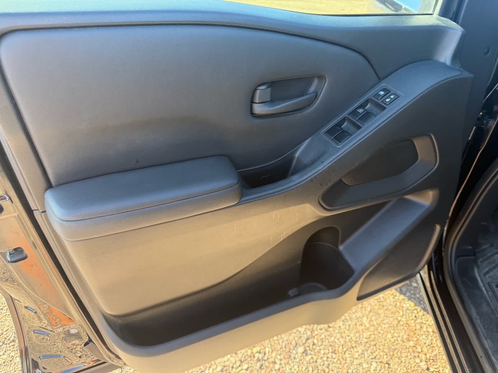 Thumbnail: 2022 Nissan Frontier - 13