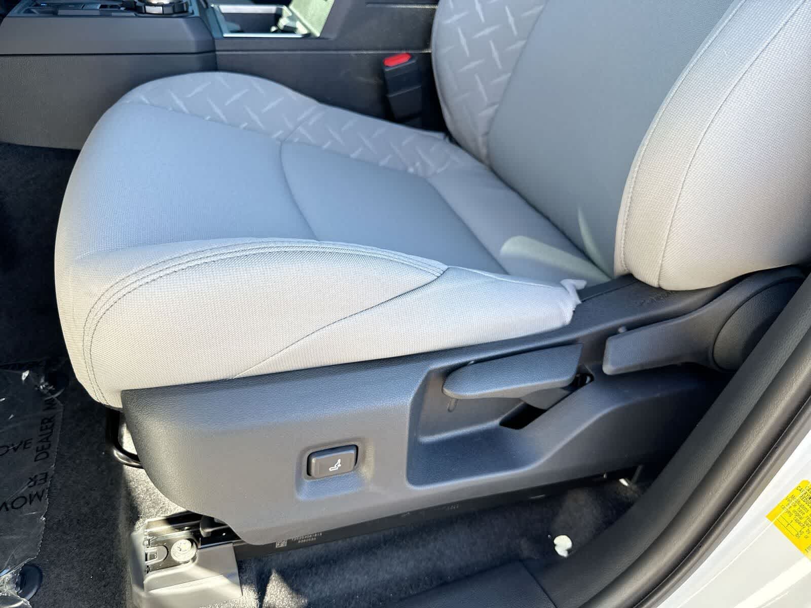 Thumbnail: 2025 Toyota Tacoma - 18