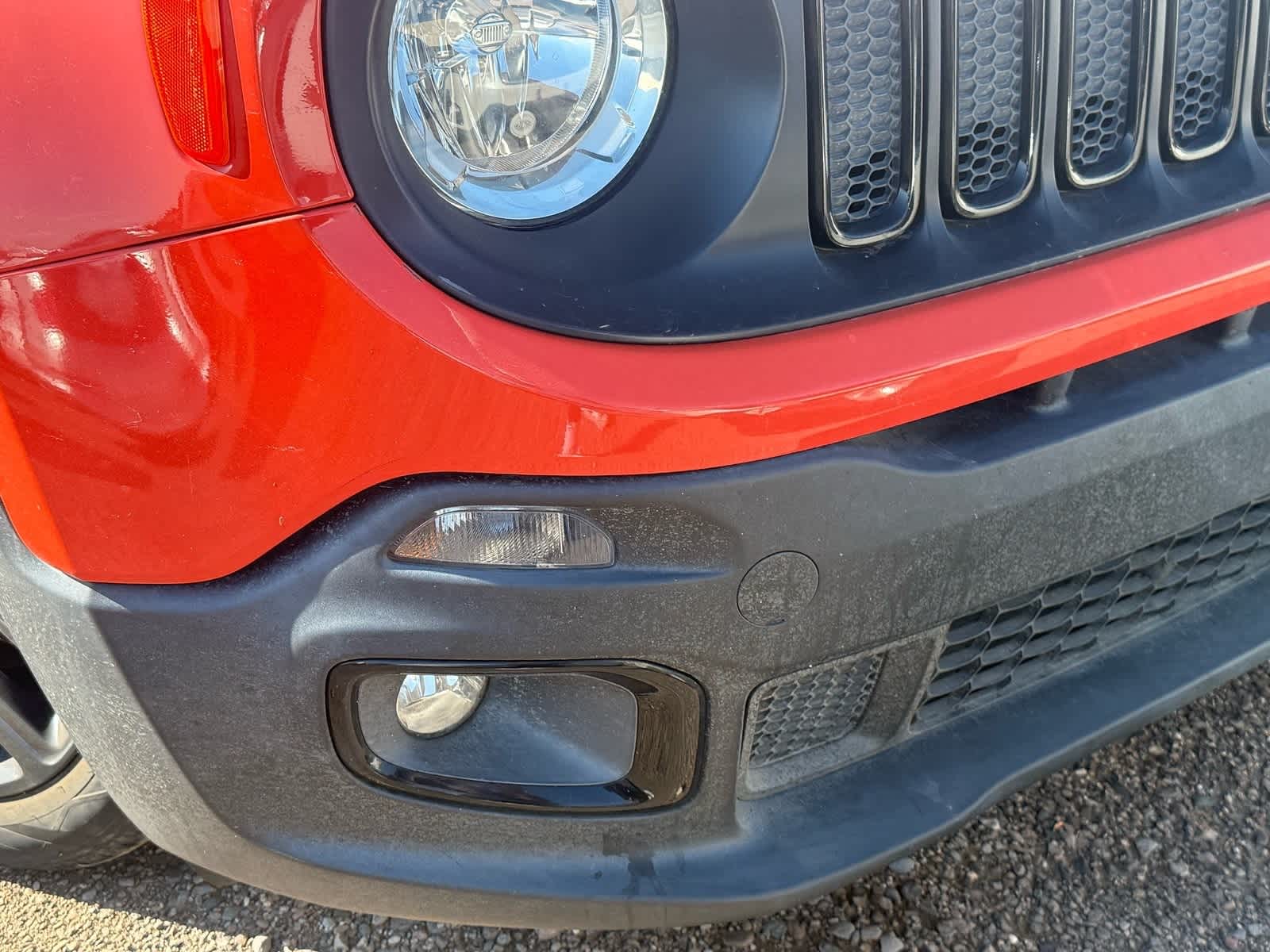 Thumbnail: 2018 Jeep Renegade - 17