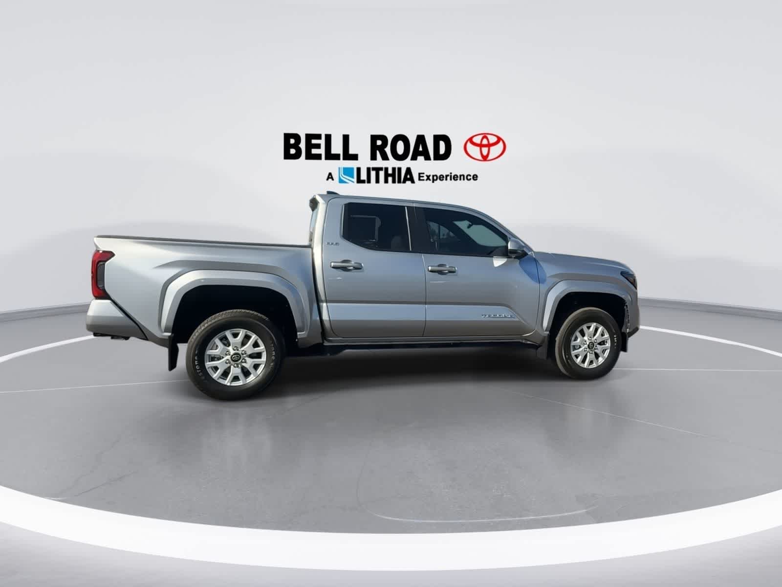 Thumbnail: 2024 Toyota Tacoma - 10