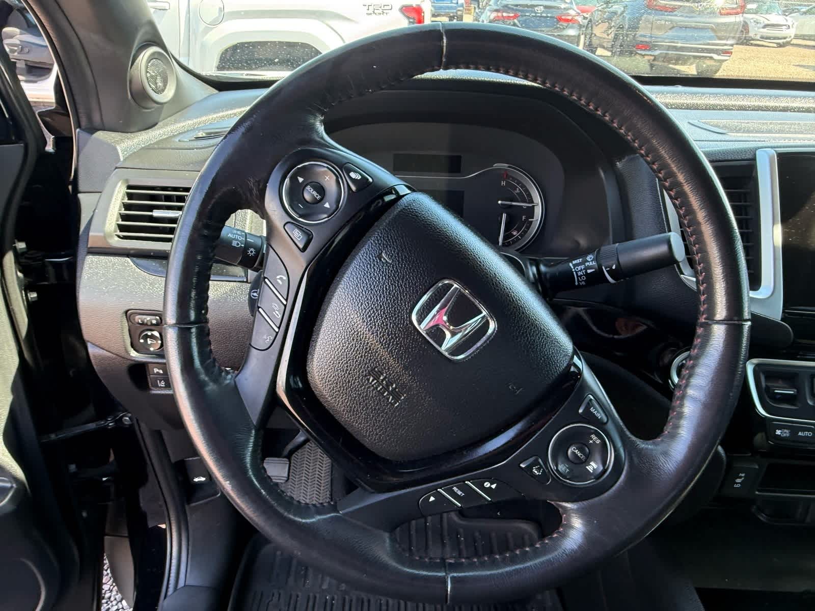 Thumbnail: 2019 Honda Ridgeline - 17