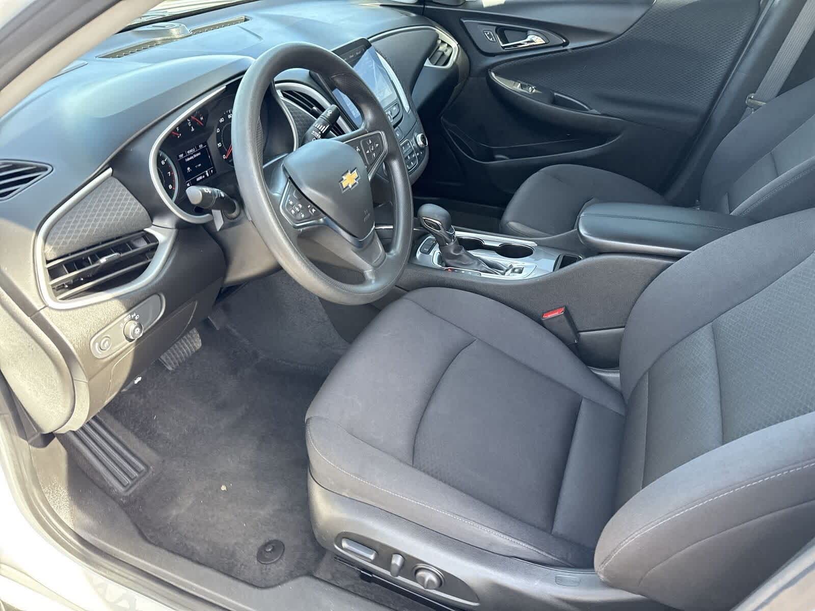 Thumbnail: 2024 Chevrolet Malibu - 16