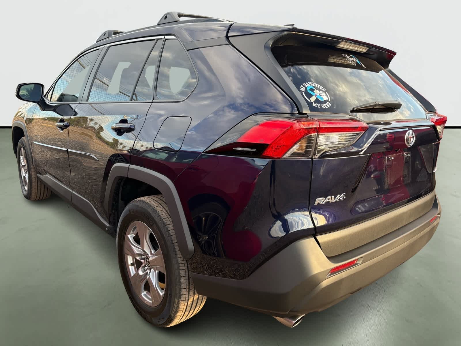Thumbnail: 2022 Toyota RAV4 - 3