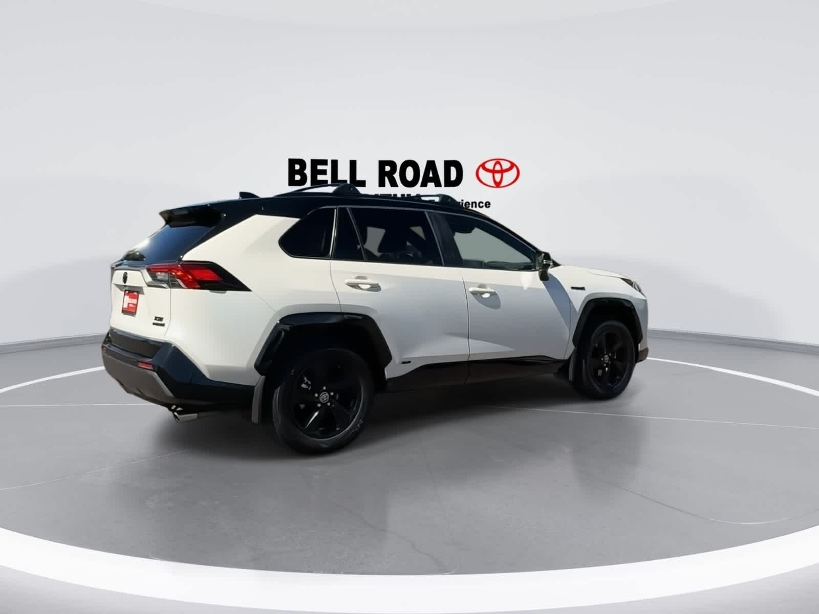 Thumbnail: 2020 Toyota RAV4 - 4