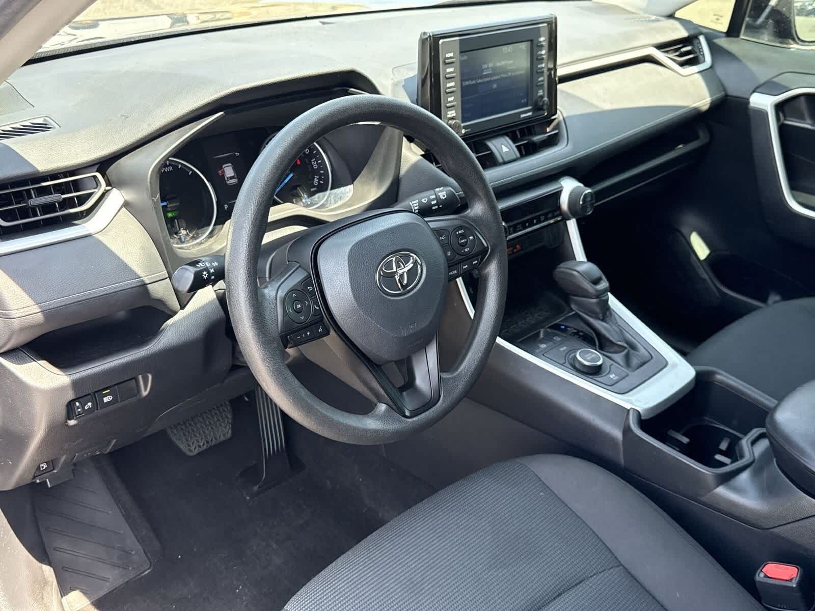 Thumbnail: 2022 Toyota RAV4 - 16