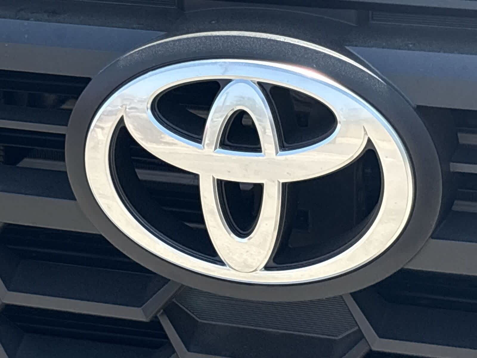 Thumbnail: 2025 Toyota Tacoma - 33