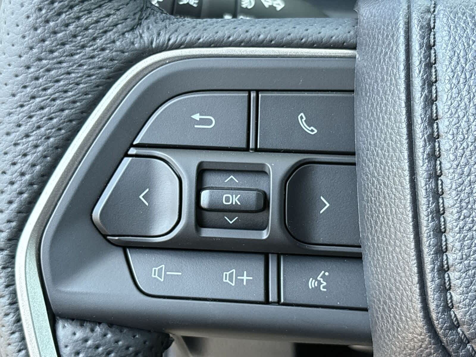 Thumbnail: 2025 Toyota Tacoma - 28